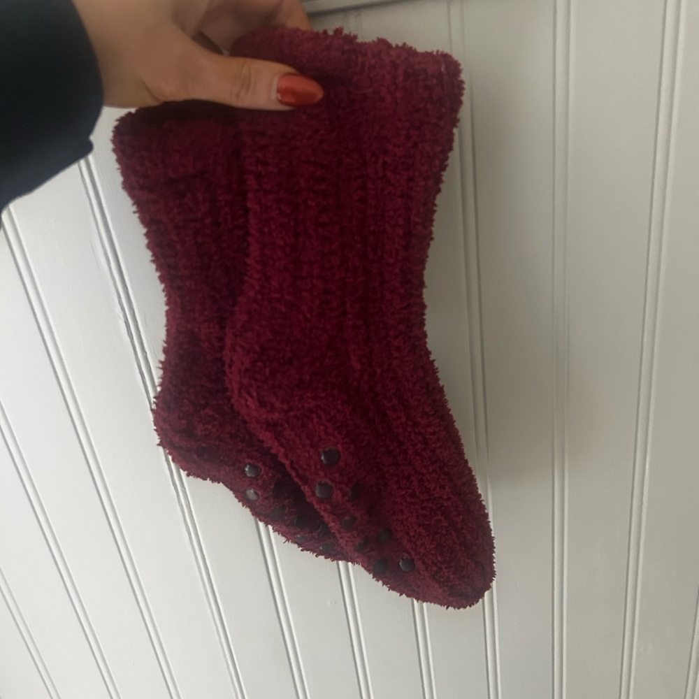 Cozy Burgundy Women's Slipper Socks with Grips
